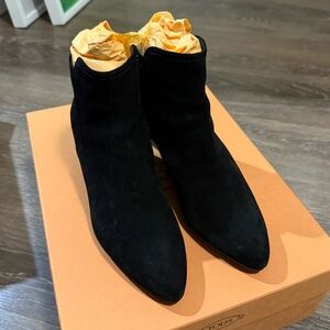 Tod’s Suede Wedge Boots in Black Size 36
